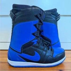 Nike Black and Blue High-Top Boots